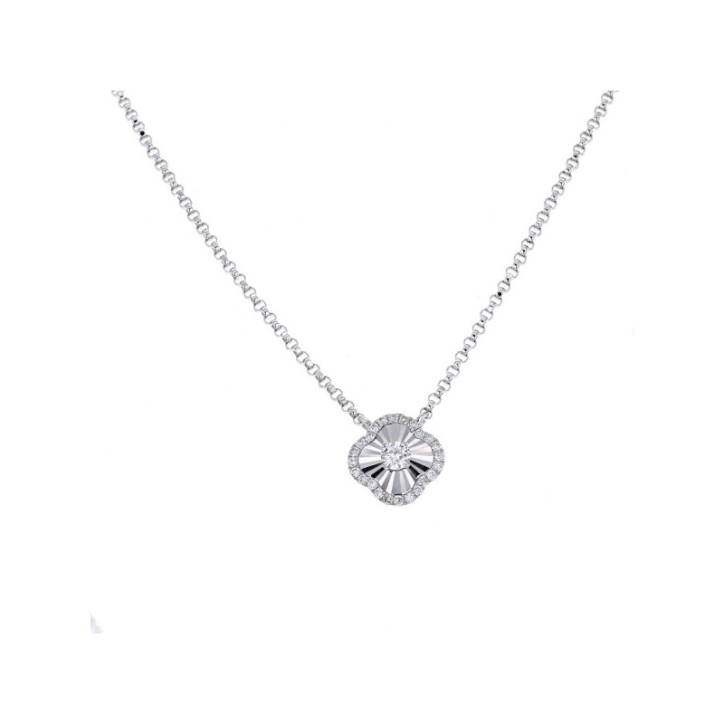 CNC set clover shape diamond necklace in 18 K gold