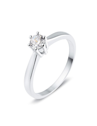 Classic claw set diamond solitaire ring in 18 K gold