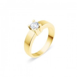 Diamond solitaire ring with square prongs in 18 K gold