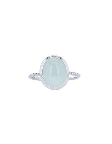 Diamond sided chalcedony ring in 9 K gold